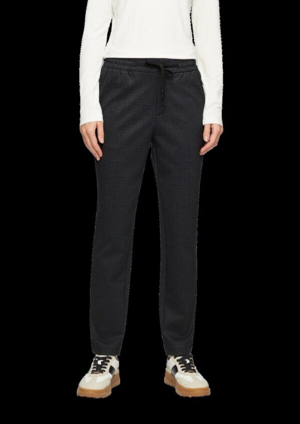 Relaxed: Jogpant in Karo-Optik