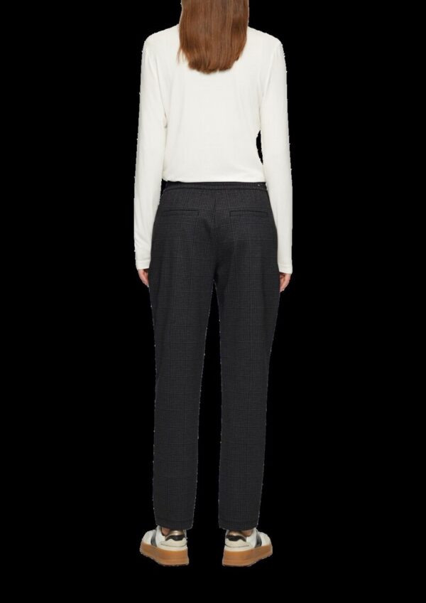 Relaxed: Jogpant in Karo-Optik