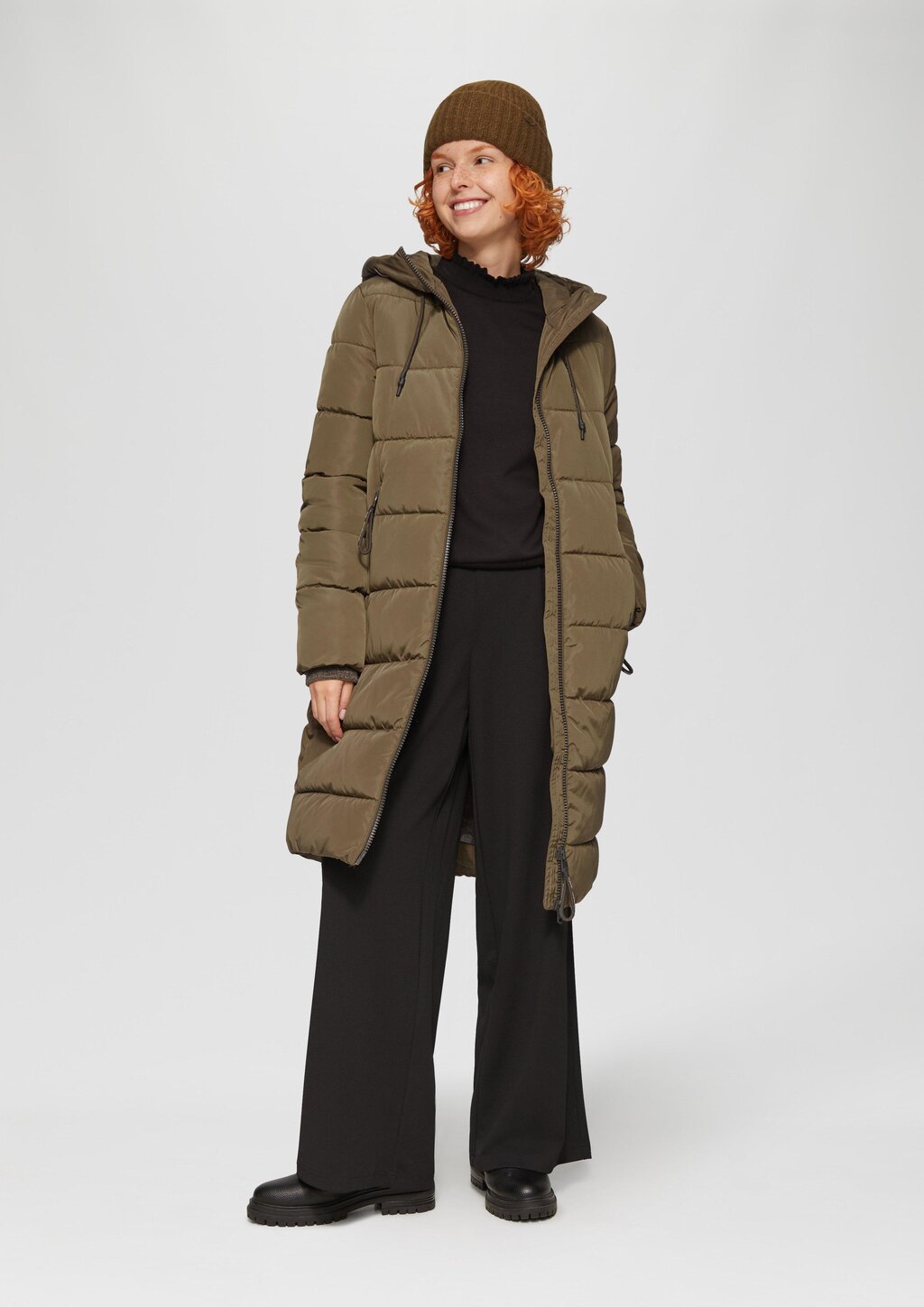 Gesteppter Mantel mit Kapuze