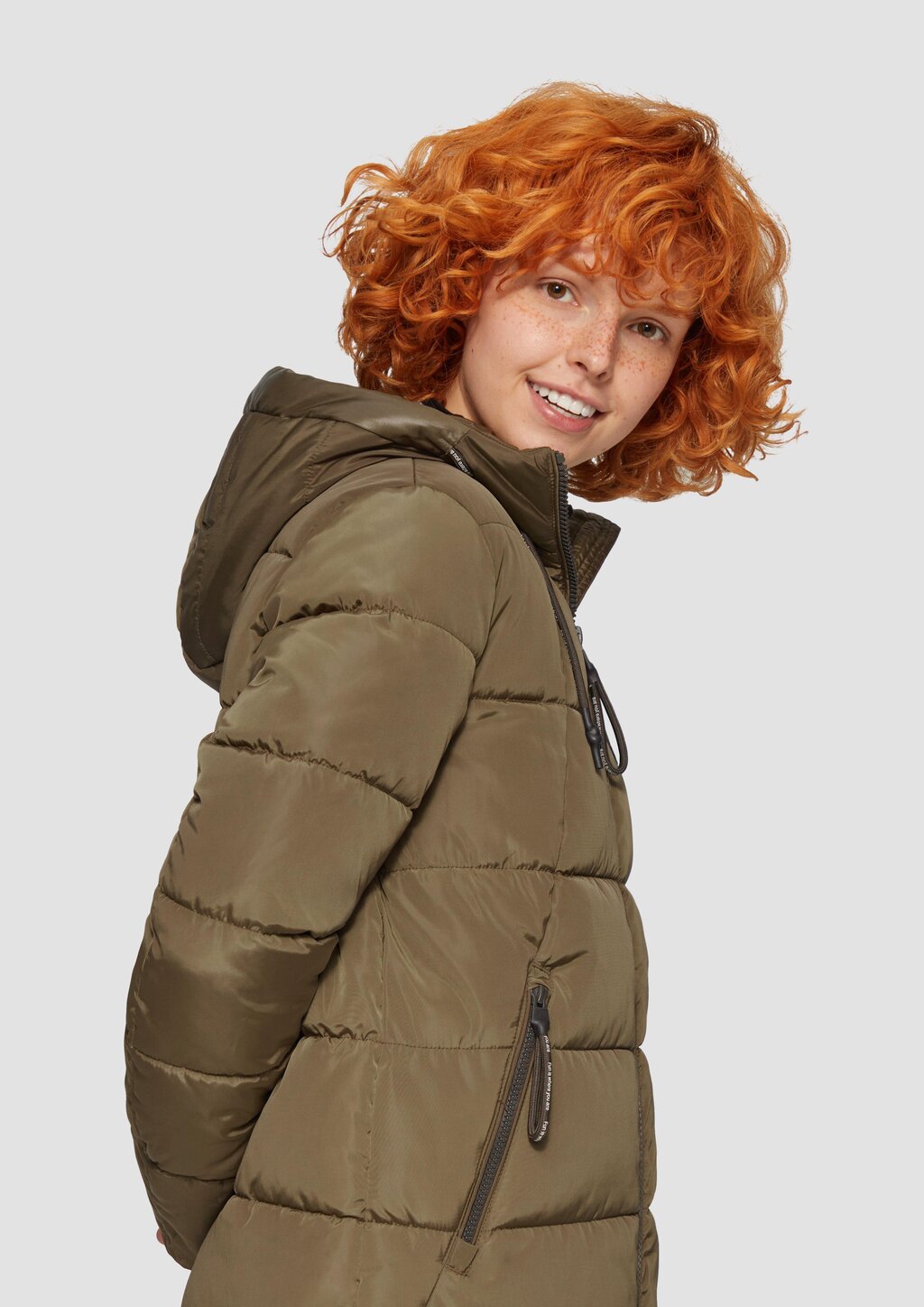 Gesteppter Mantel mit Kapuze