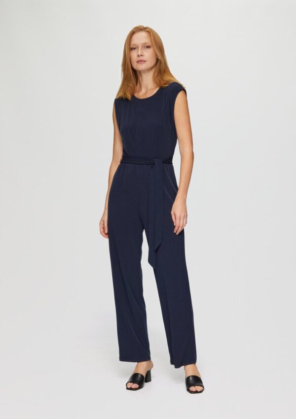 Fließender Jersey-Jumpsuit mit Falte und Bindegürtel