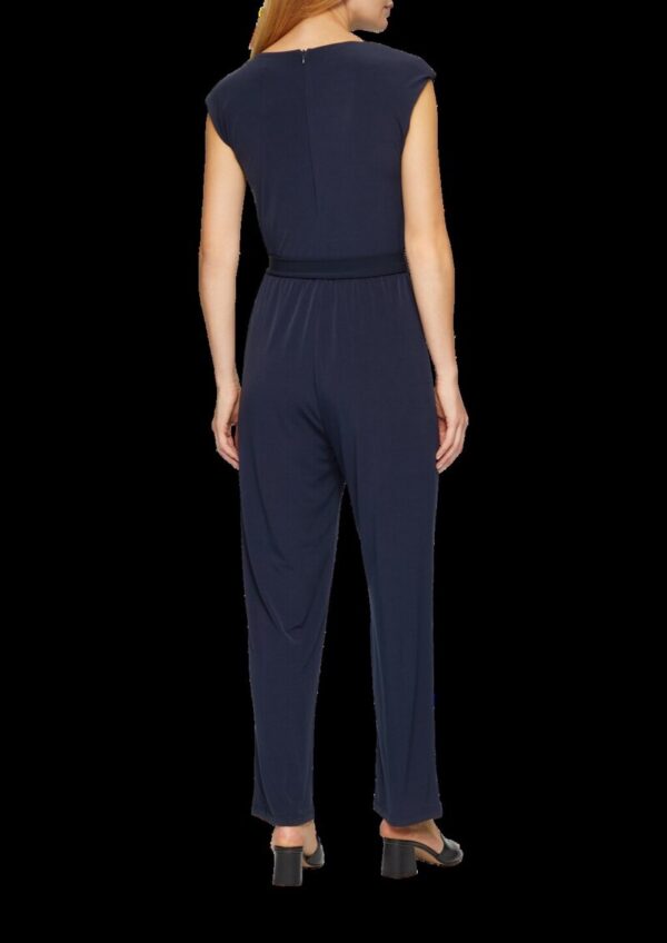 Fließender Jersey-Jumpsuit mit Falte und Bindegürtel