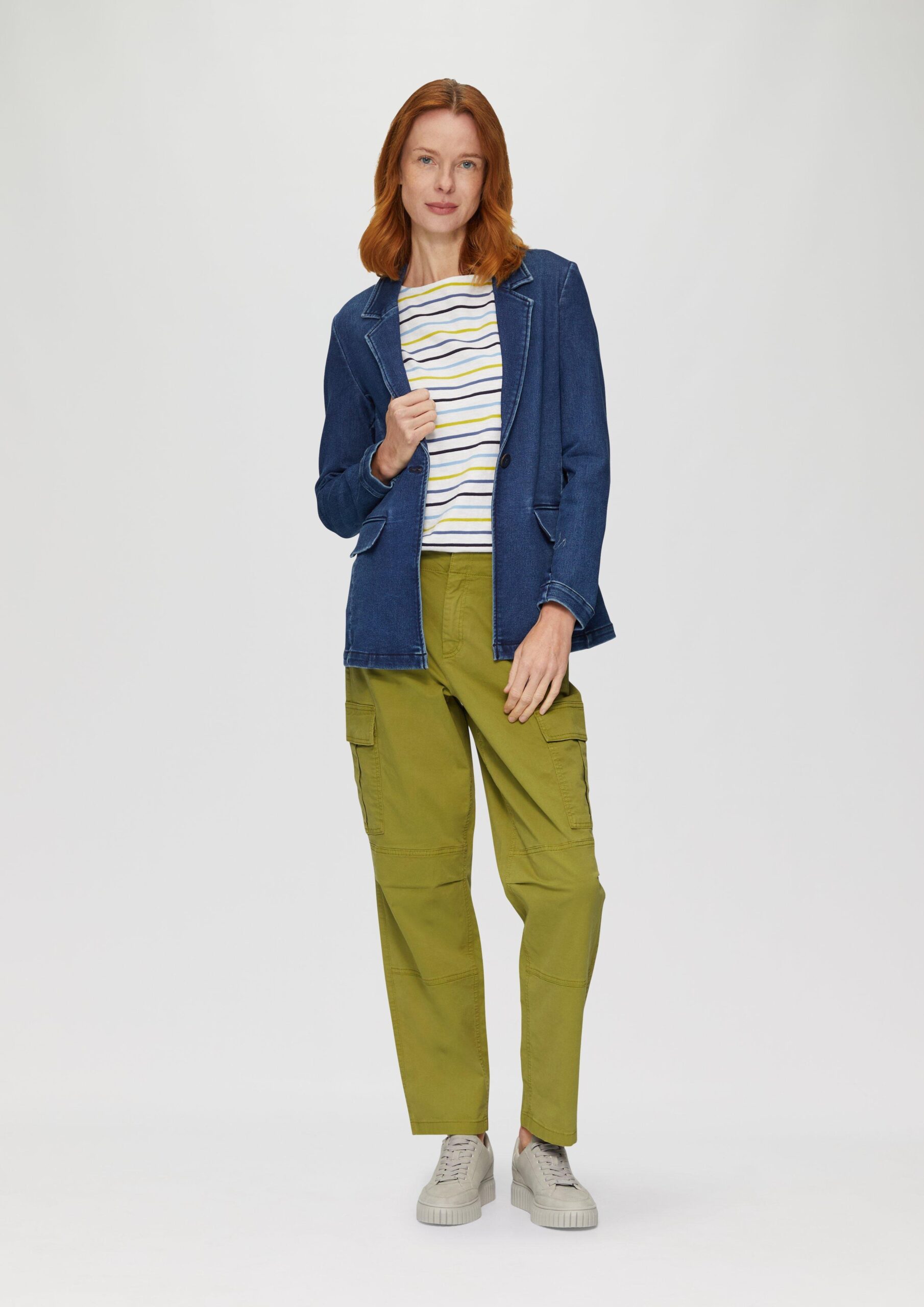 Lässige Cargohose mit Nahtdetails