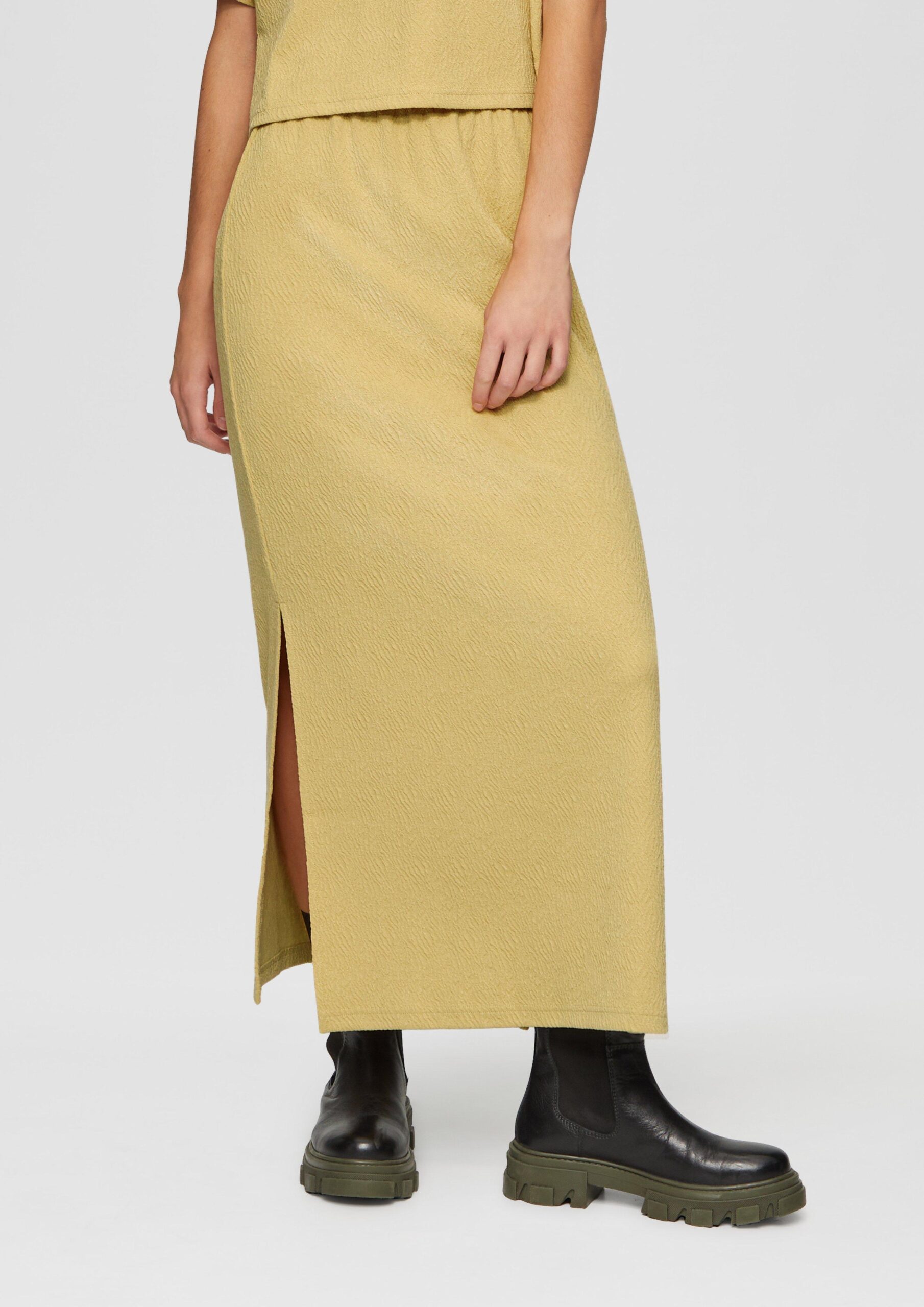 Strukturierter Midirock mit Elastikbund