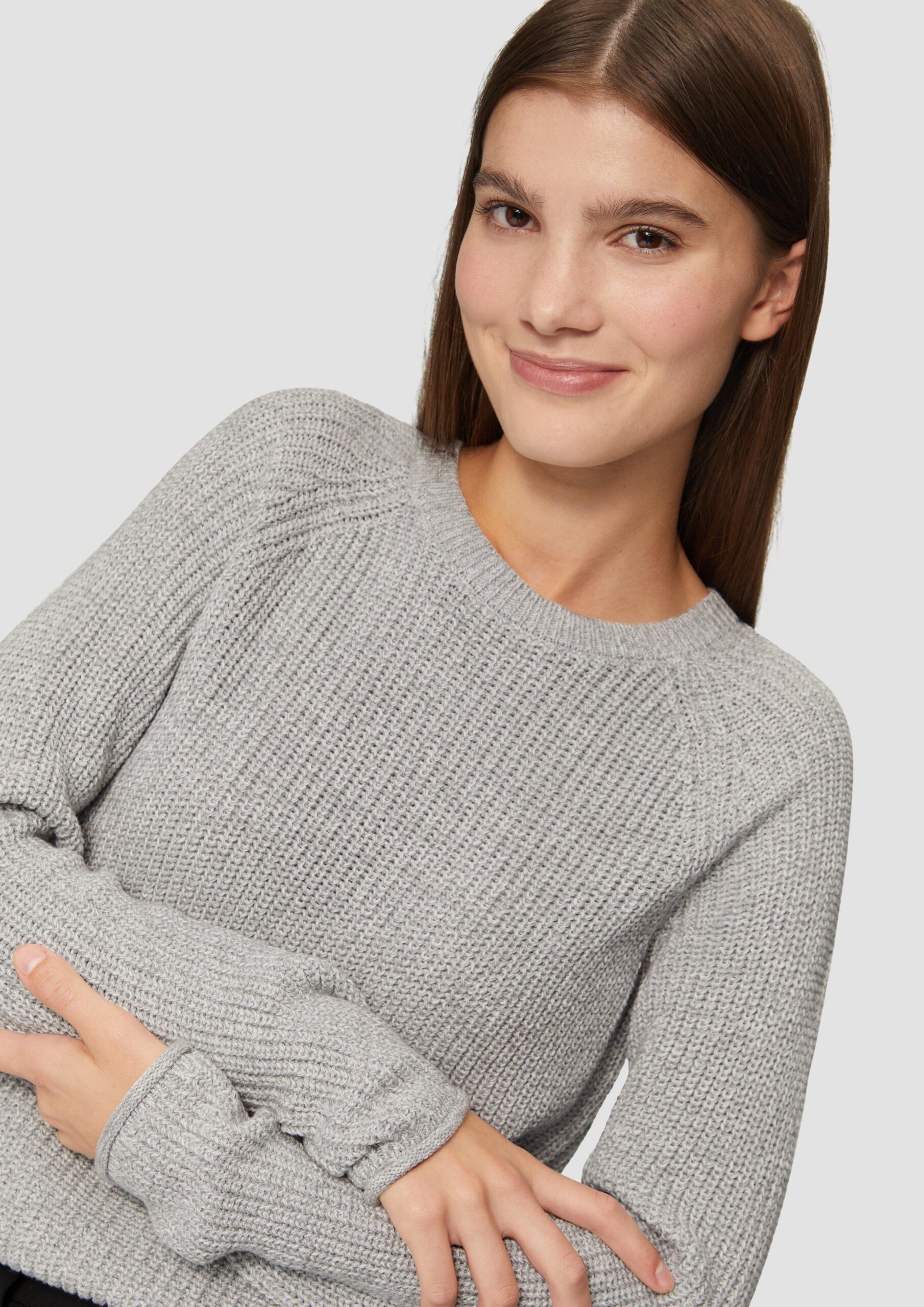 Melierter Strickpullover mit Raglanärmeln