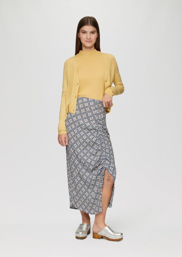 Gemusterter Midirock mit verstellbarer Raffung