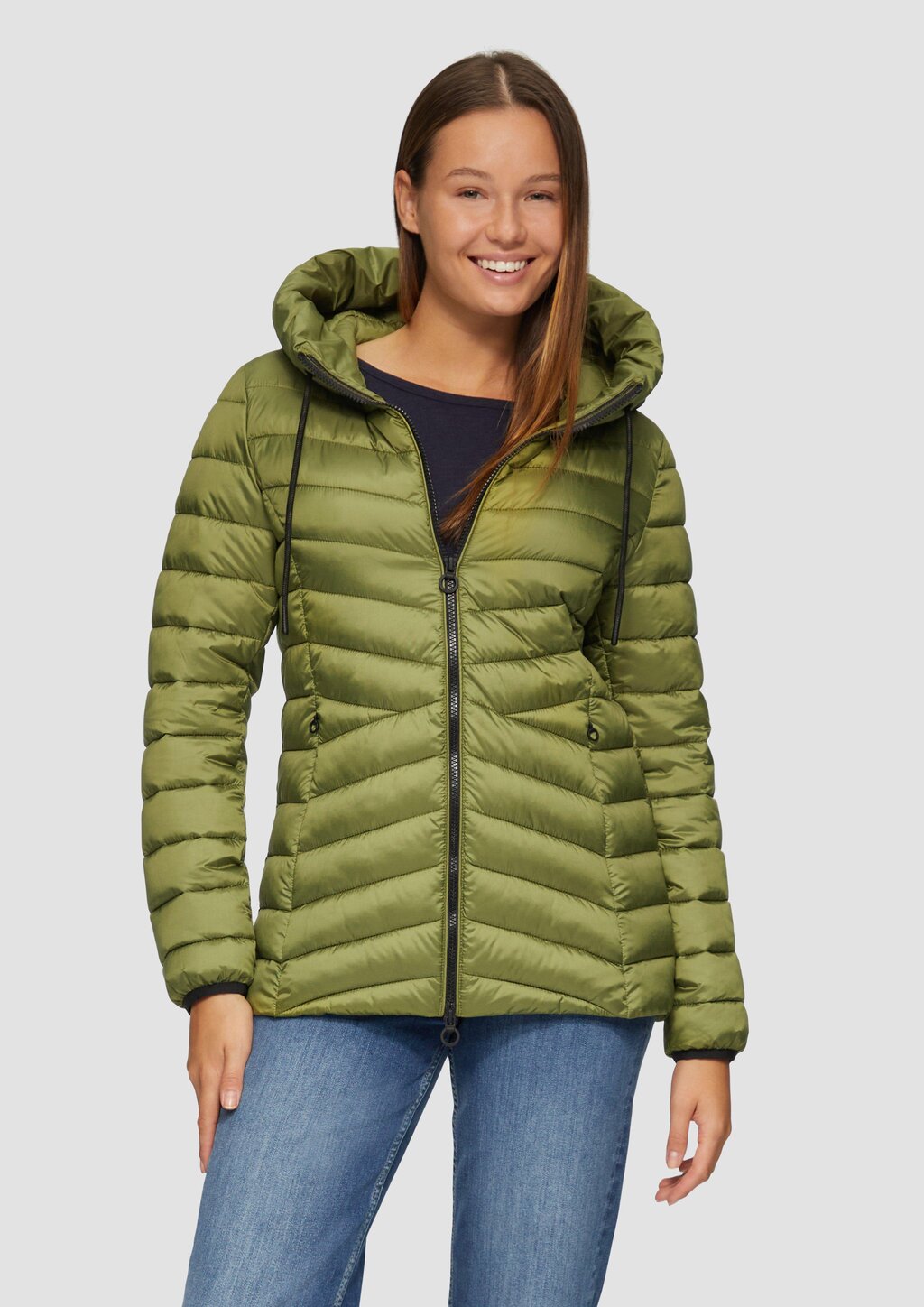 Leichte Steppjacke mit Logo-Kapuze