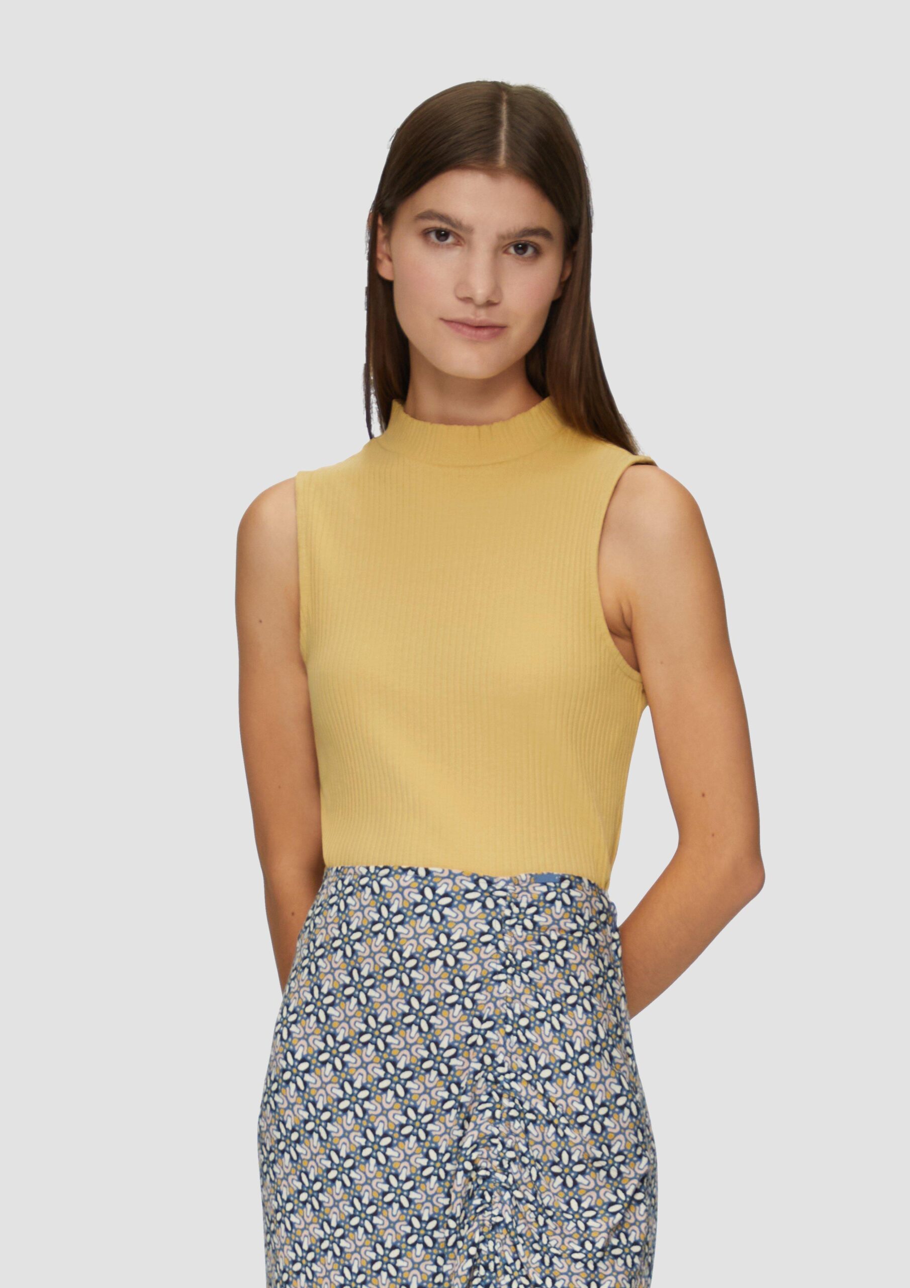 Verkürztes Ripptop mit Turtleneck