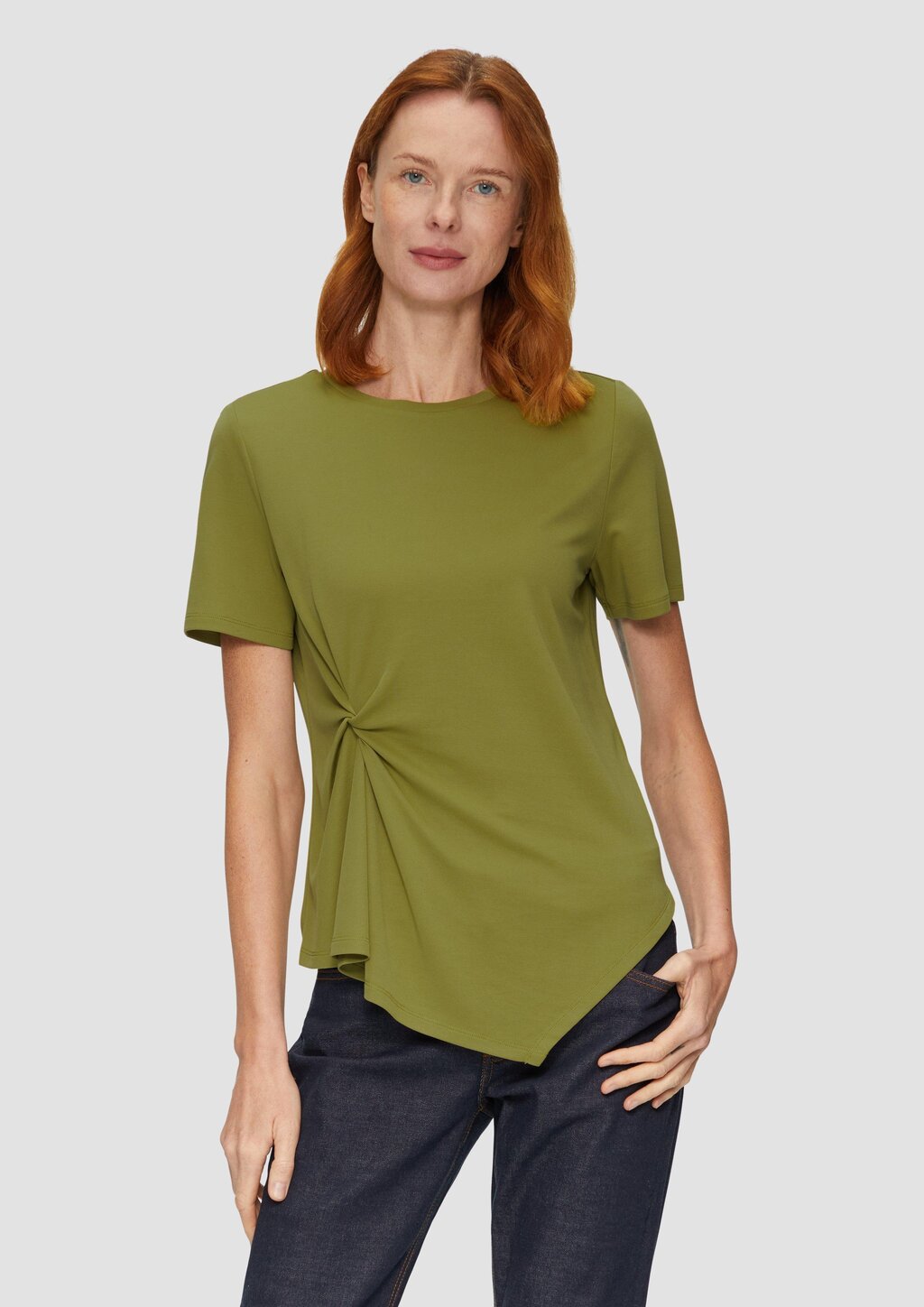 Fließendes T-Shirt mit Knotendetail