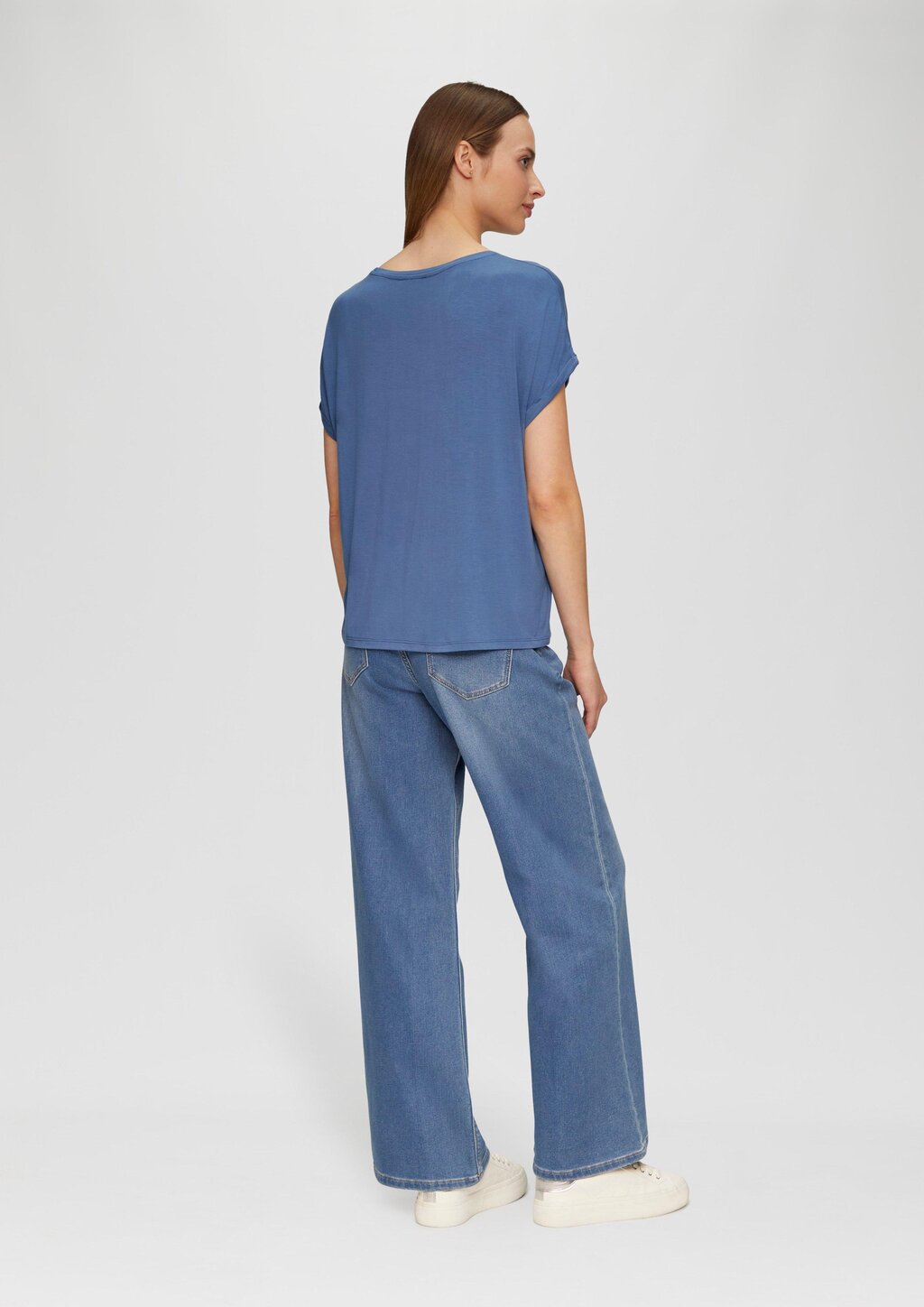 T-Shirt aus Viskosestretch mit Frontprint