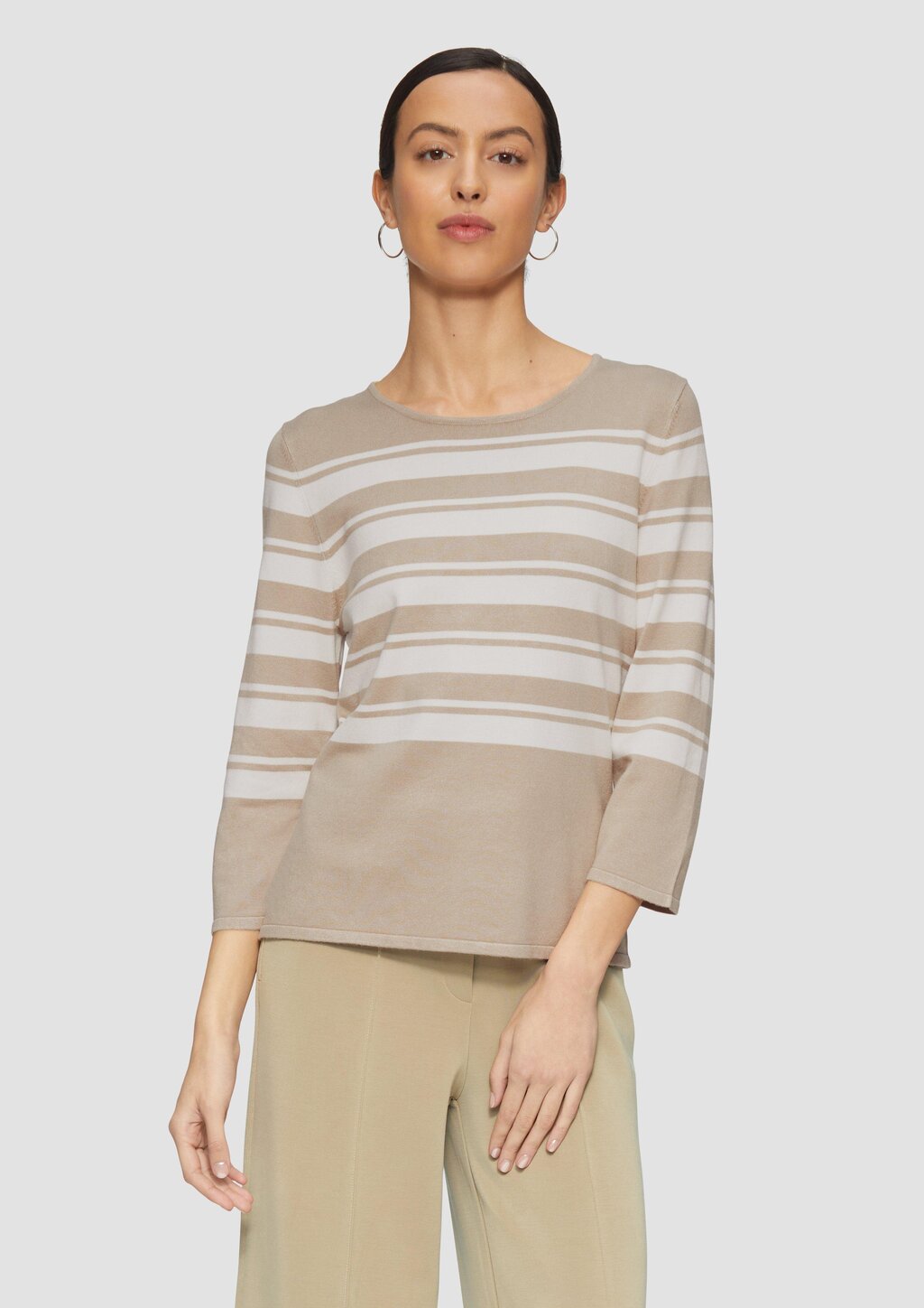 Gestreifter Strickpullover aus Viskosemix