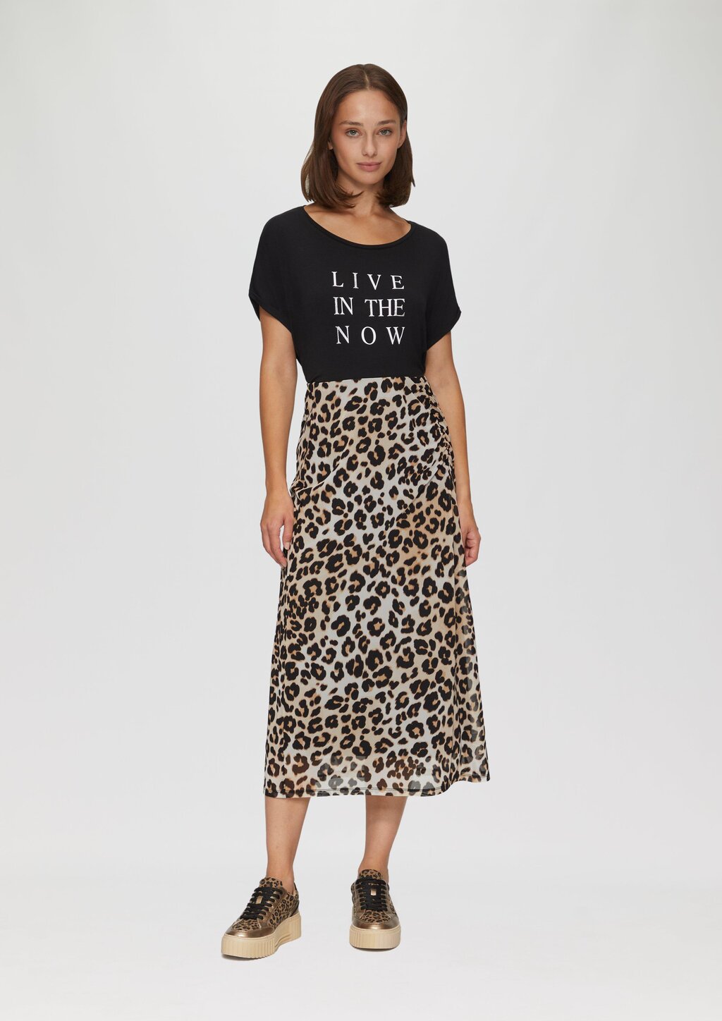 Mesh-Rock mit Raffdetail und Leo-Print