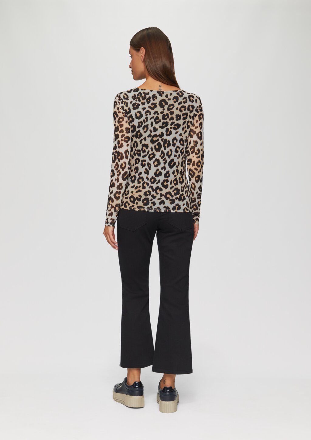 Mesh-Shirt mit asymmetrischer Raffung und Leo-Print