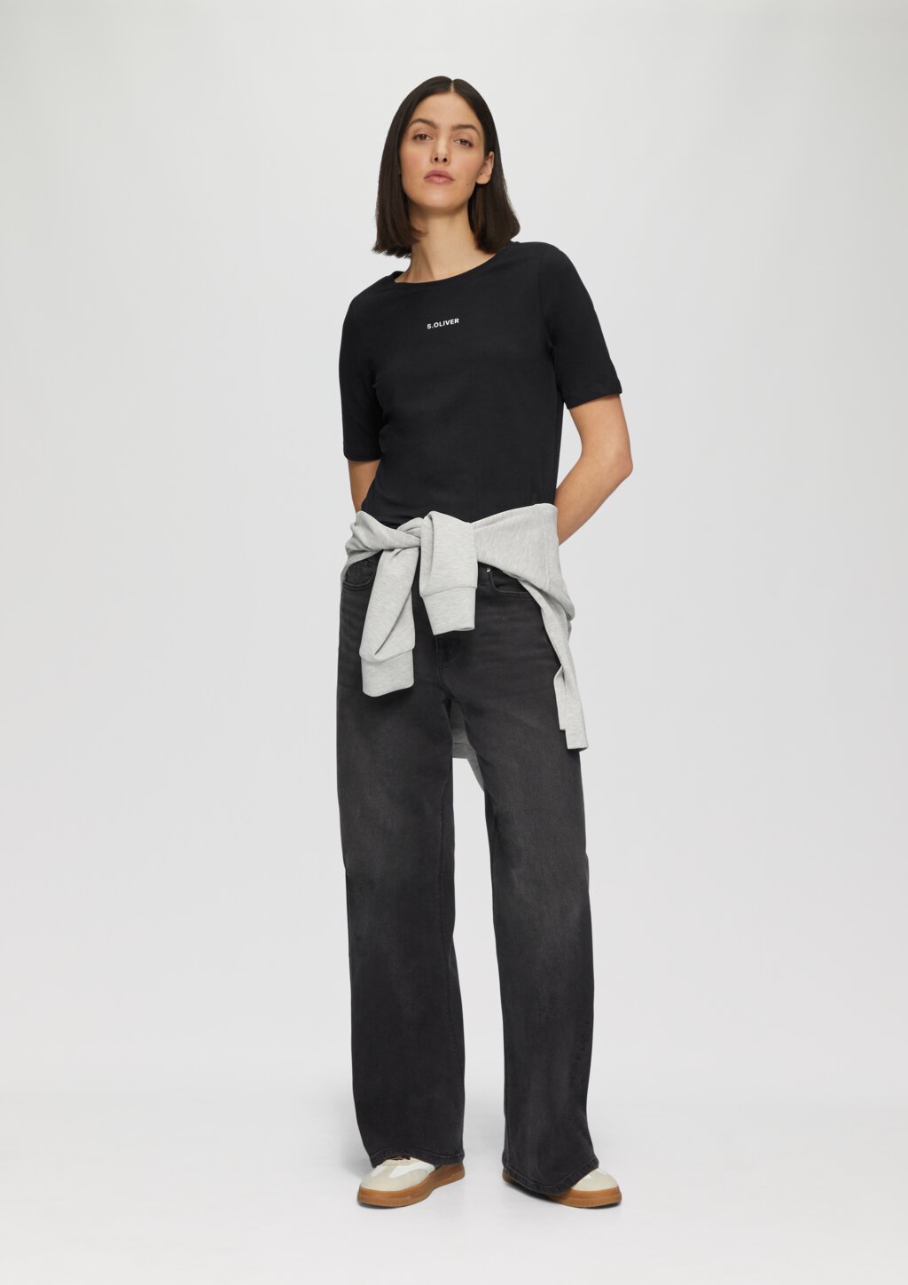 Elastisches T-Shirt mit Logo-Print