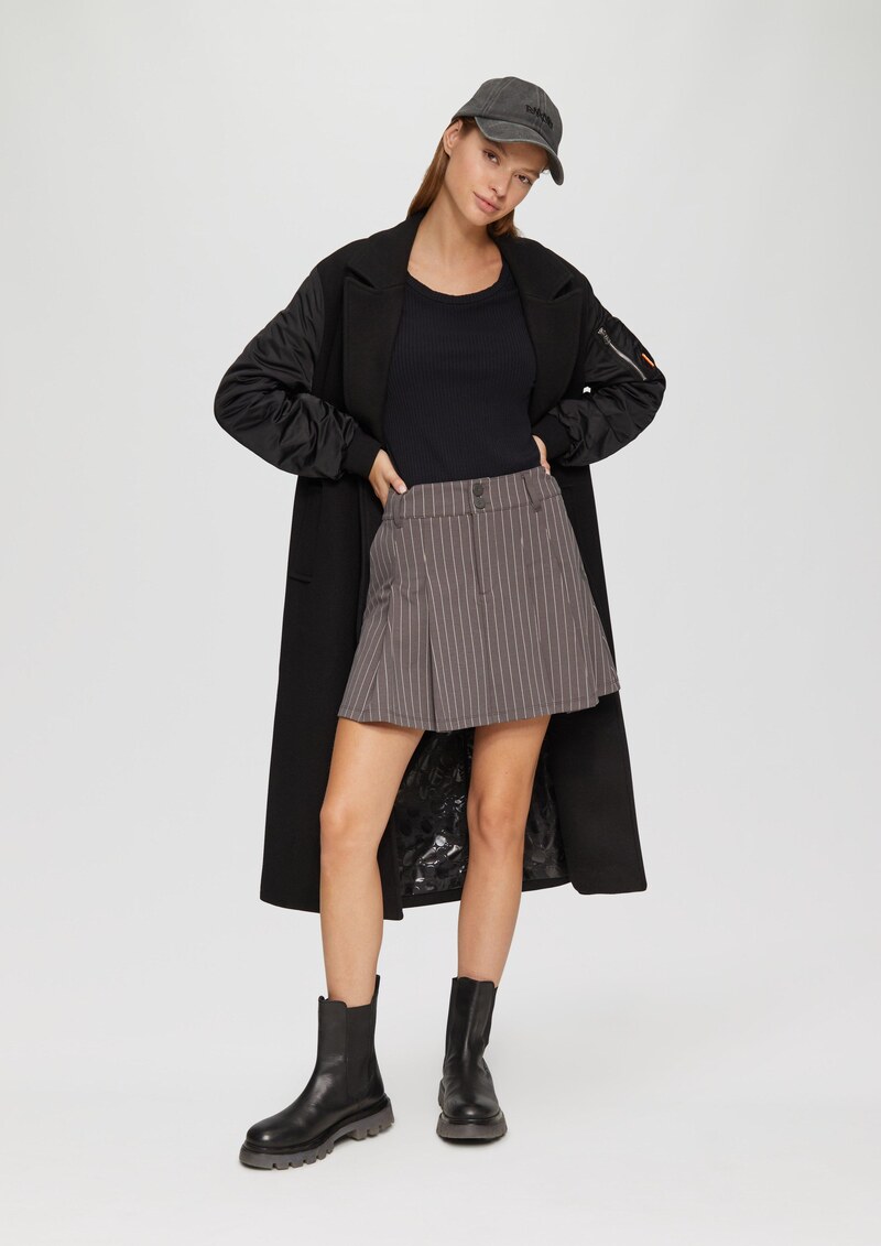 Rippshirt mit Puffärmel