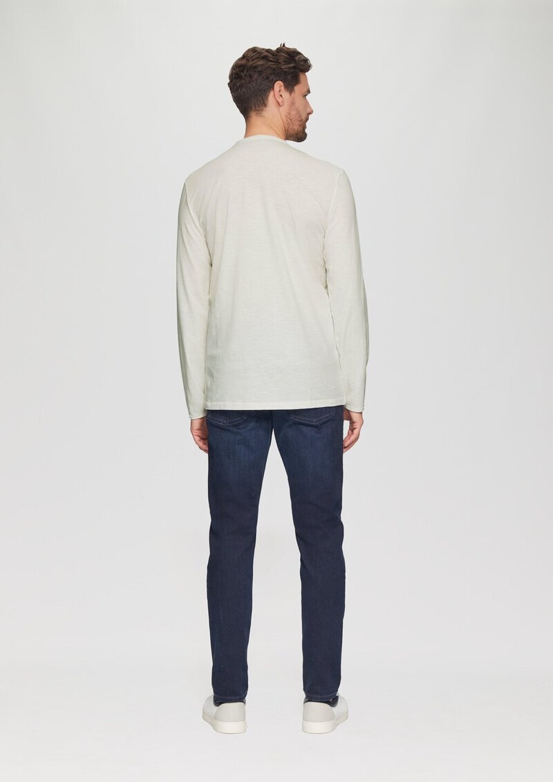 Logo-Shirt mit Rollkante und Flammgarnstruktur