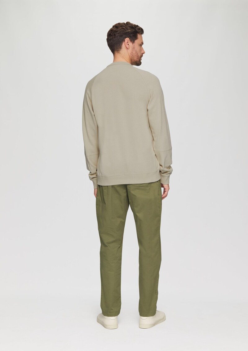 Leichtes Sweatshirt mit Crewneck und Raglanärmeln