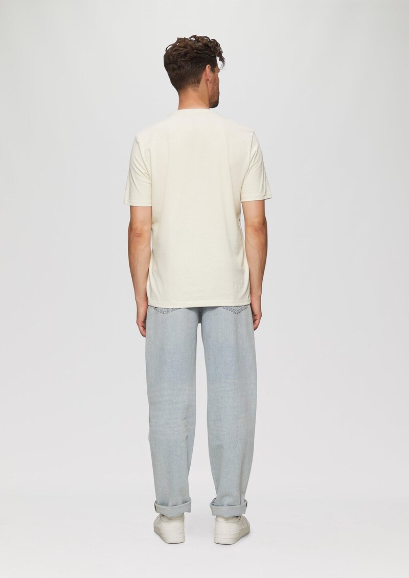 T-Shirt mit gesticktem Patch