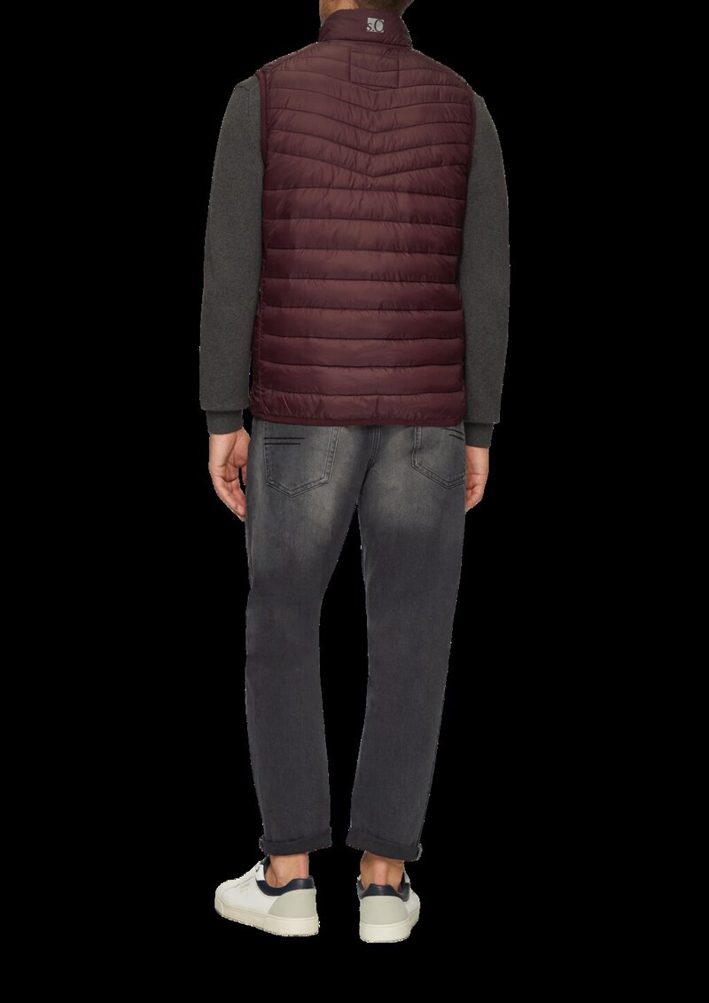 Leicht wattierte Steppweste aus recyceltem Polyester | 360° Circular Vision