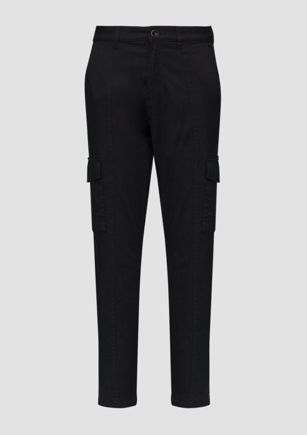 Chinohose Betsy mit Cargotaschen und Ziernähten