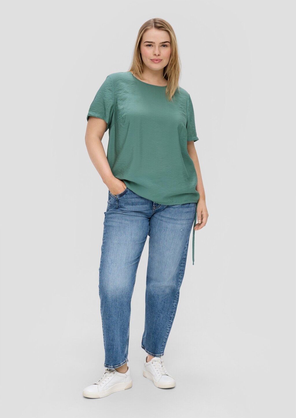 Gemusterte Viskosebluse in O-Shape