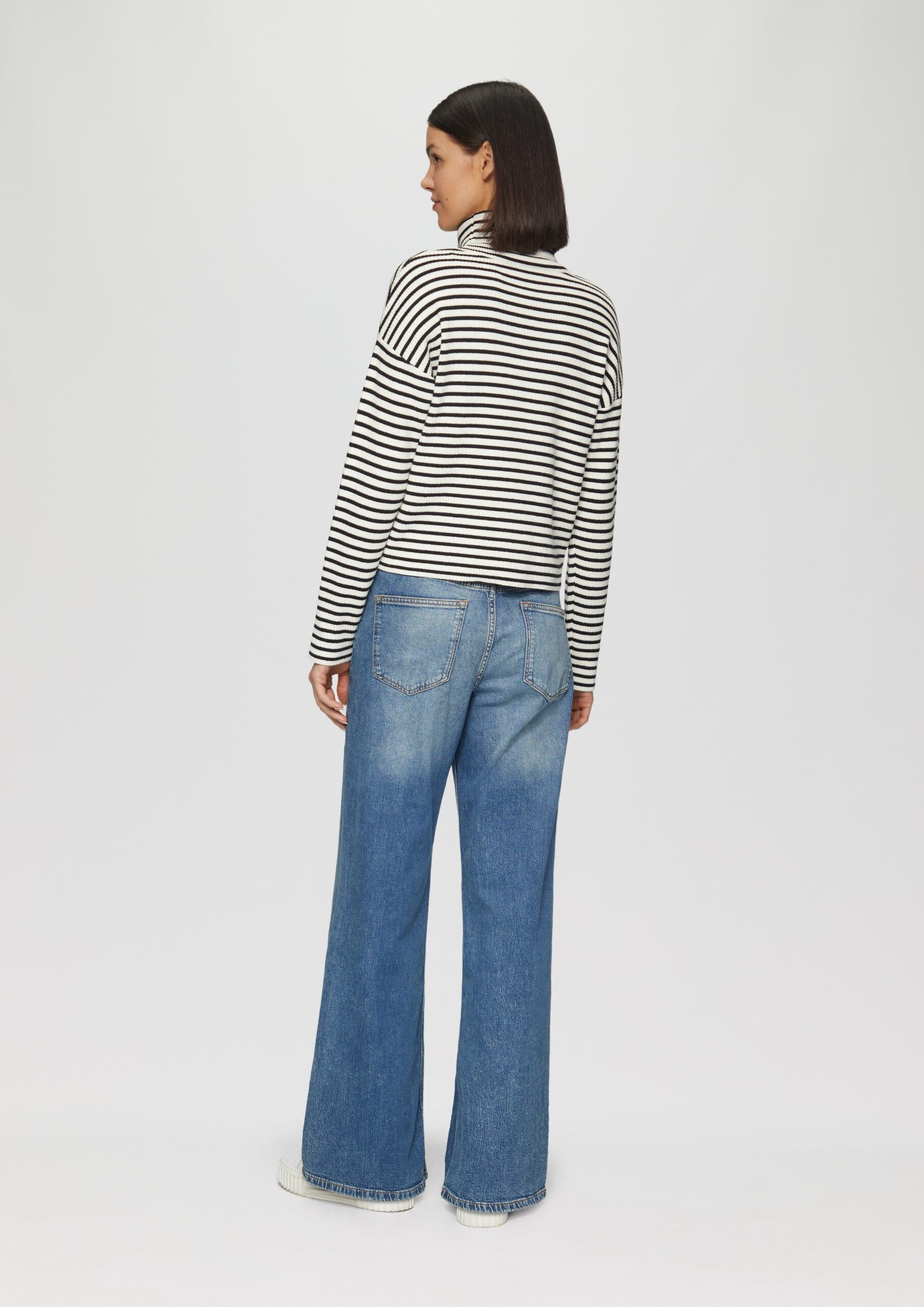 Rollkragenpullover mit Rippstruktur