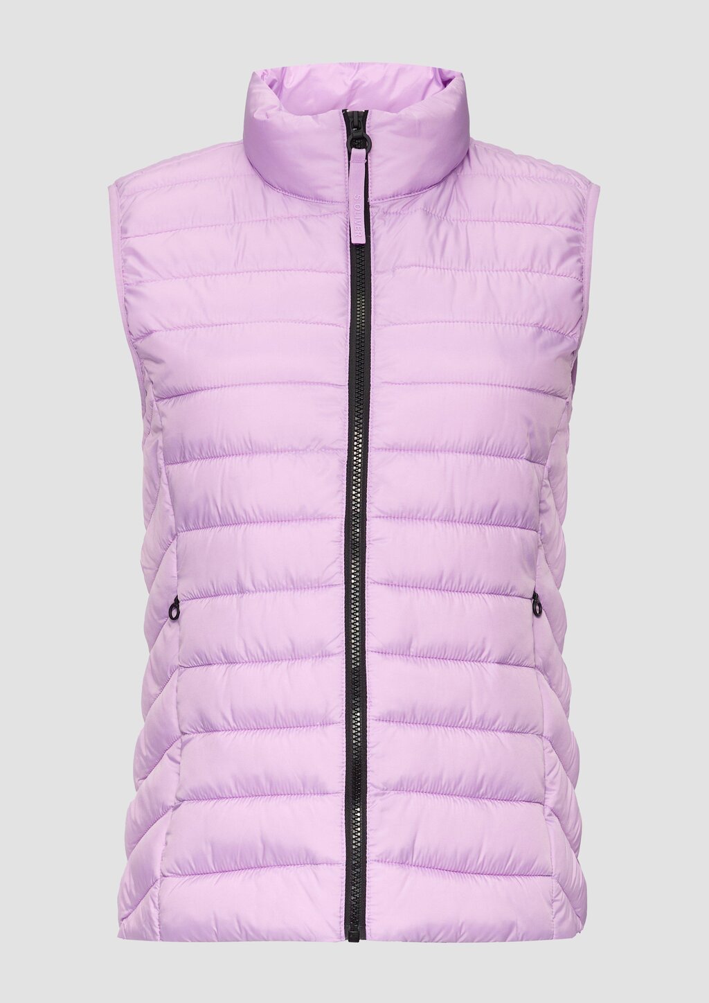 Leichte Weste mit Steppung und Stehkragen