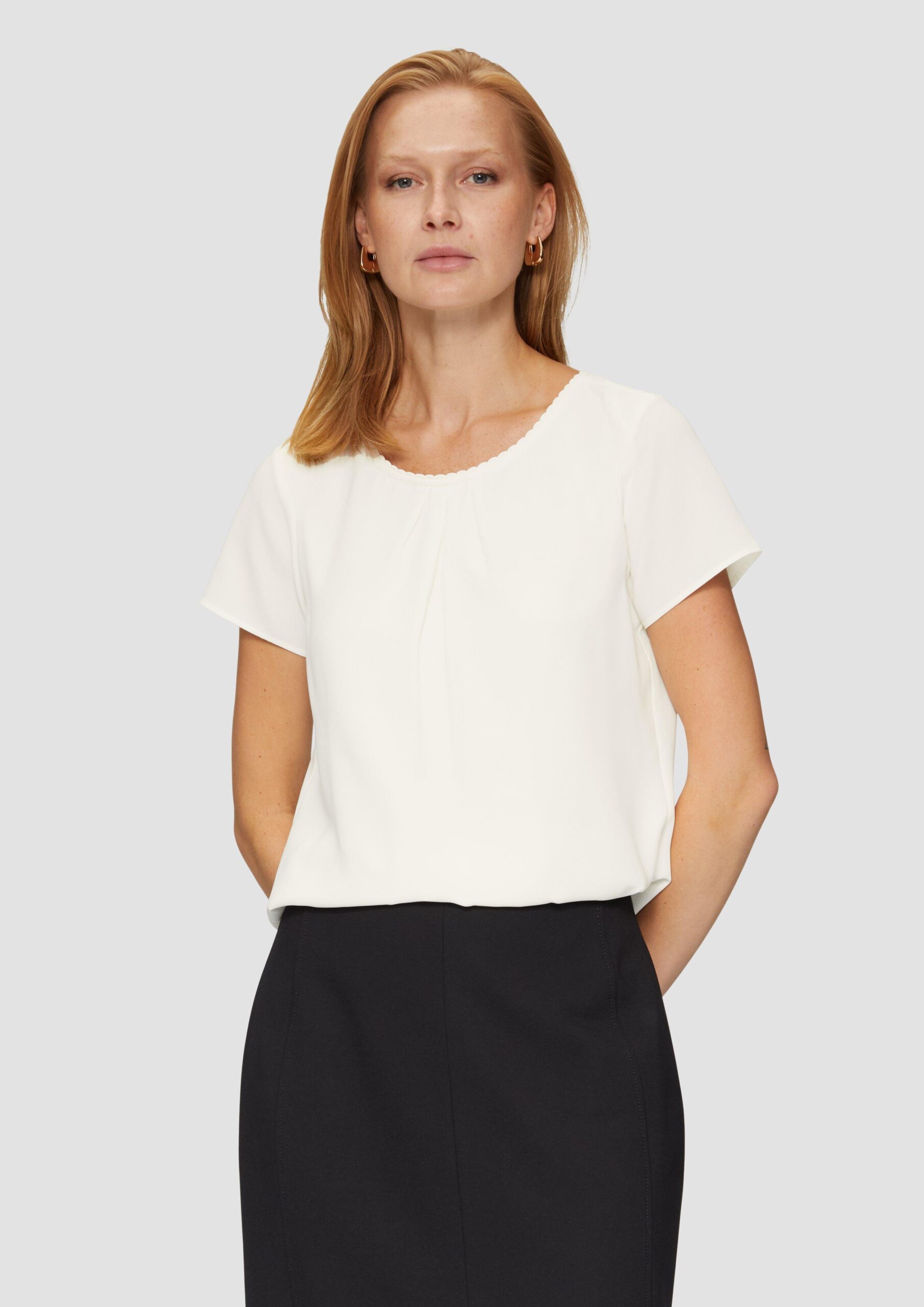 Bluse mit Schmuckkante