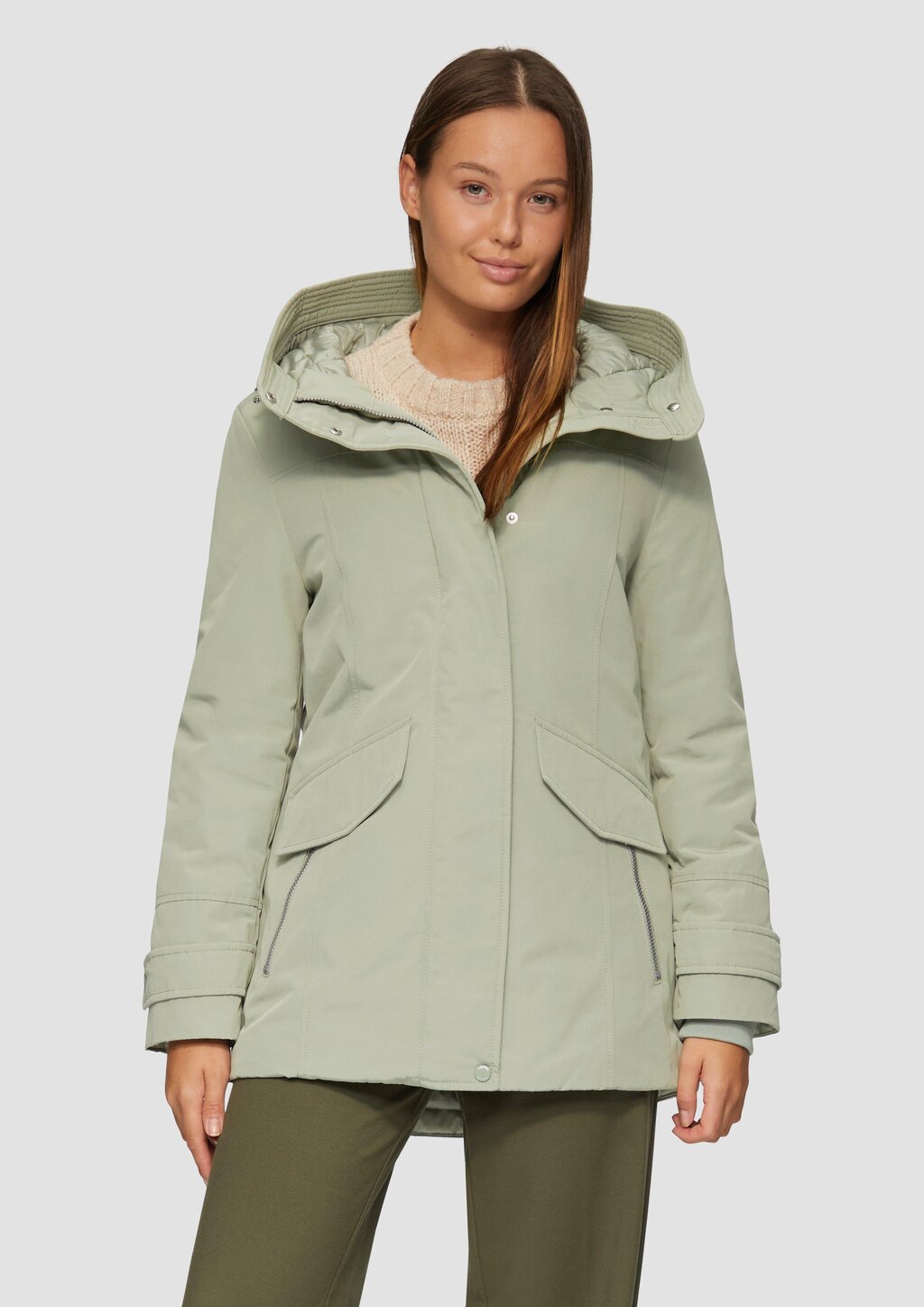 Sportive Jacke mit leichter Wattierung und Logo-Tape