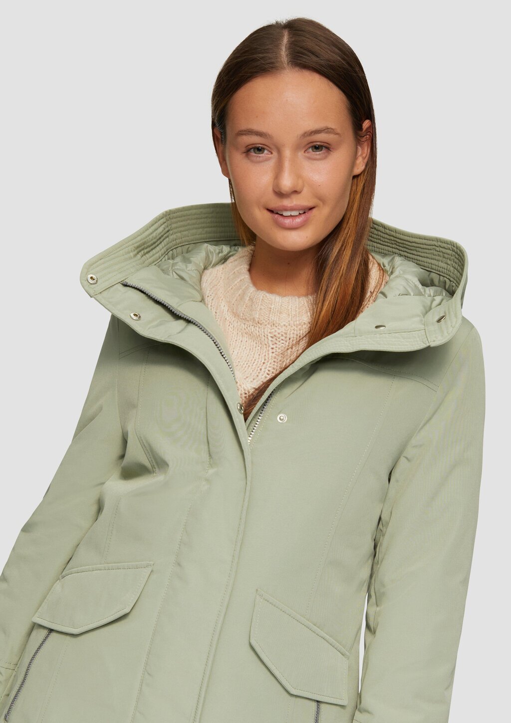 Sportive Jacke mit leichter Wattierung und Logo-Tape