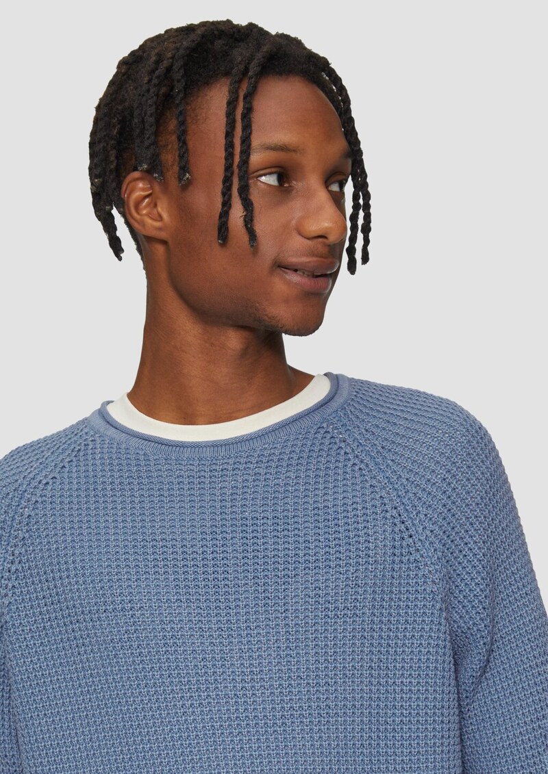 Locker gestrickter Pullover mit Waschung