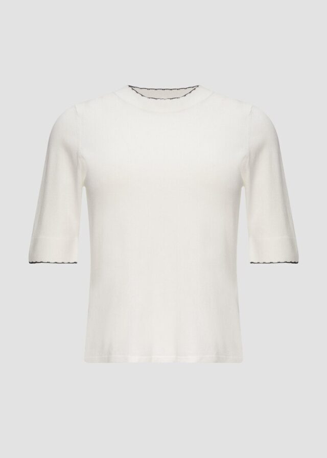 Strickpullover im Slim Fit mit Kontrastdetails