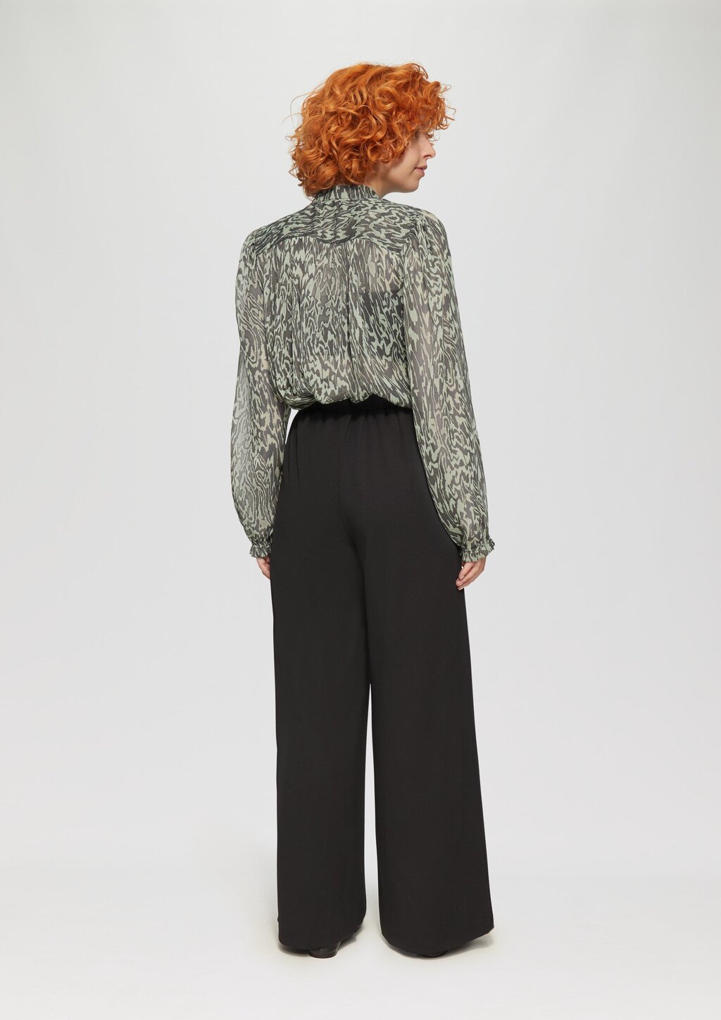 Transparente Bluse mit All-over-Print