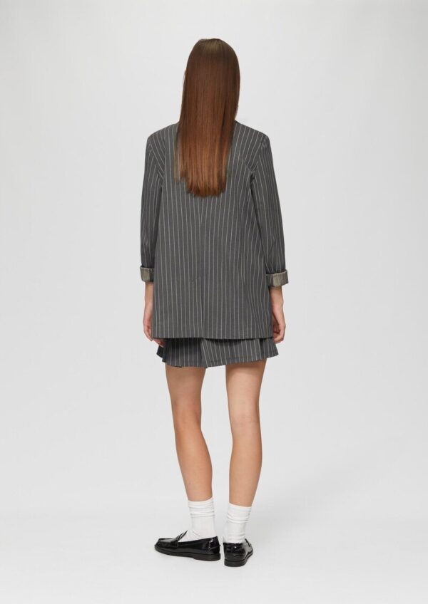 Minirock mit Nadelstreifen