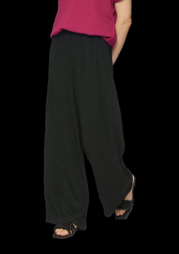 Strukturierte Hose mit Wide Leg