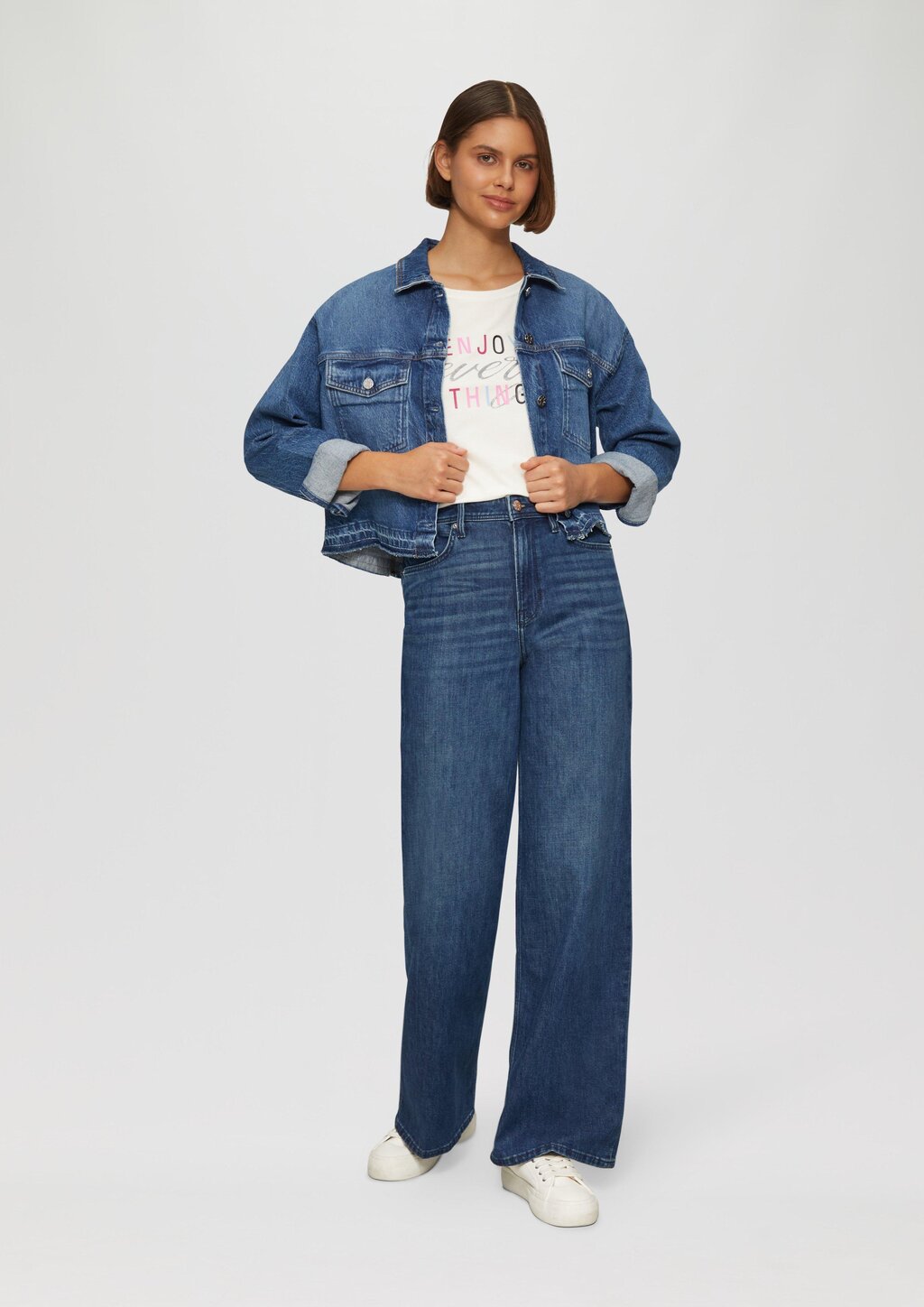 T-Shirt im Slim Fit mit Glitzer-Print