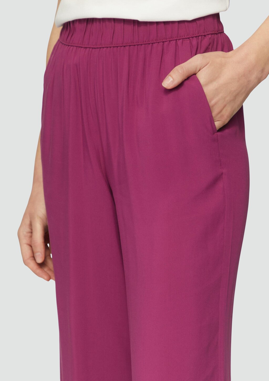 Culotte aus fließender Viskose mit Elastikbund