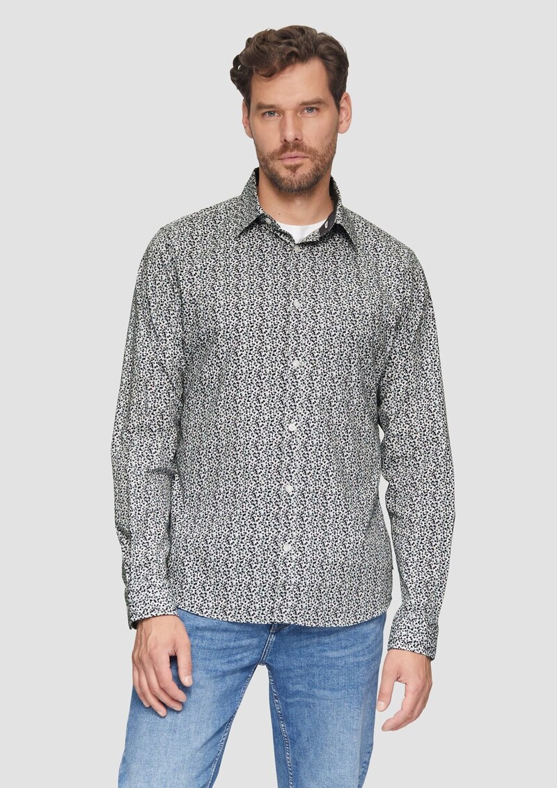 Slim Fit: Gemustertes Hemd mit Kentkragen