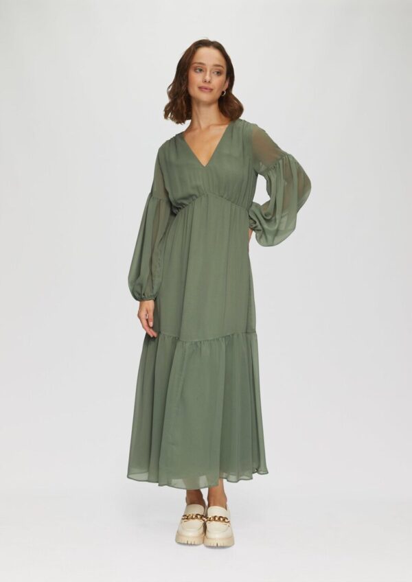 Langes Chiffonkleid im Boho-Stil