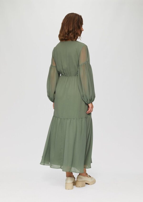 Langes Chiffonkleid im Boho-Stil