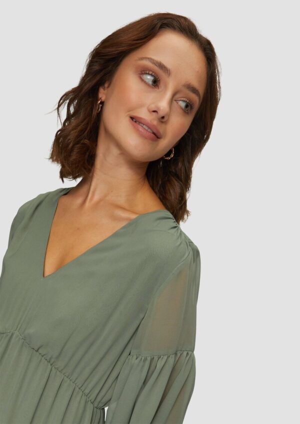 Langes Chiffonkleid im Boho-Stil