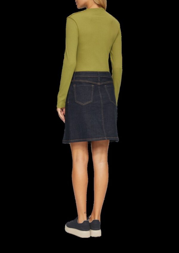 Kurzer Faltenrock aus Denim