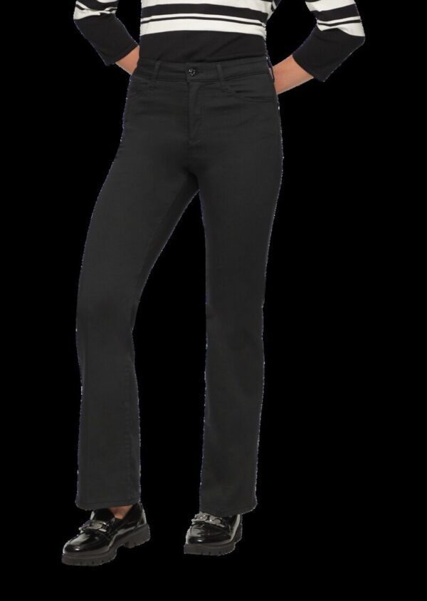 Jeans / High Rise / Flared Leg / Bügelfalten