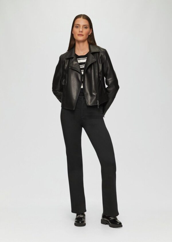 Jeans / High Rise / Flared Leg / Bügelfalten