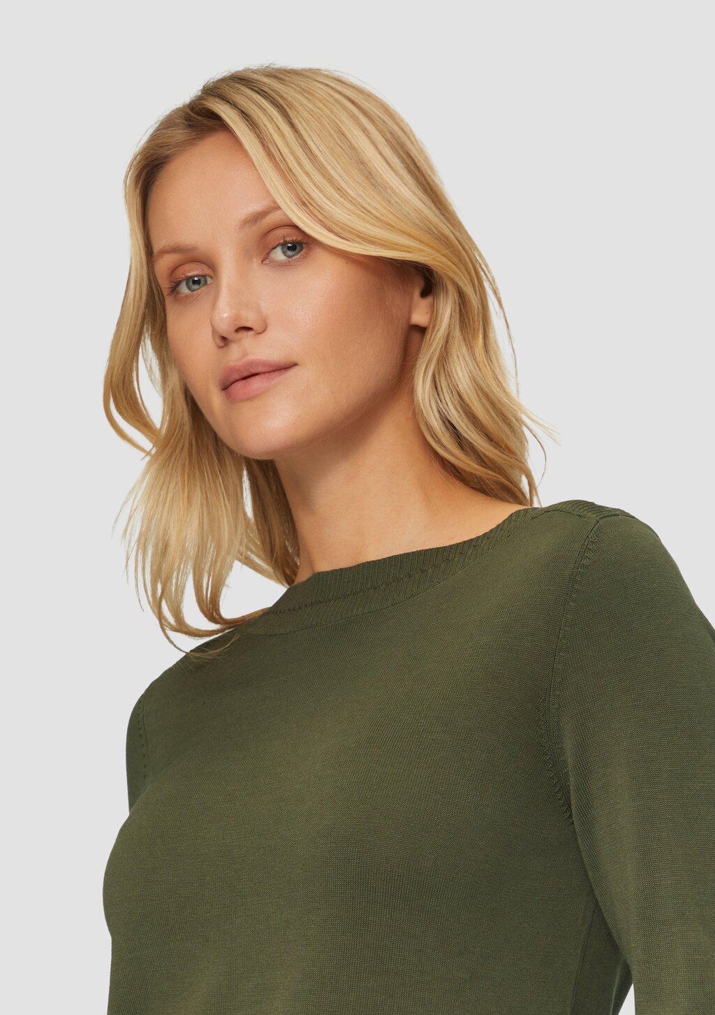 Strickpullover mit U-Boot-Ausschnitt