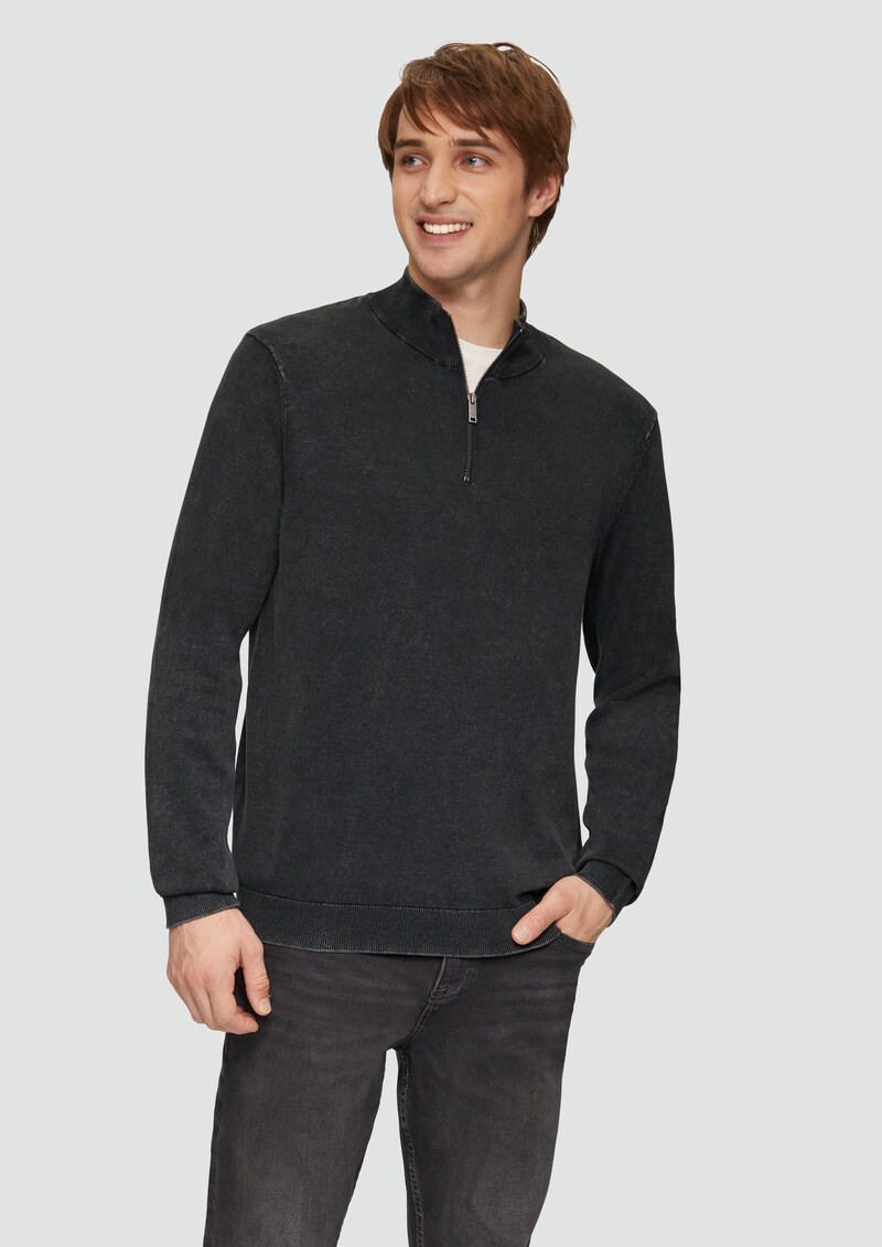 Gewaschener Baumwollpullover mit Reißverschlusskragen