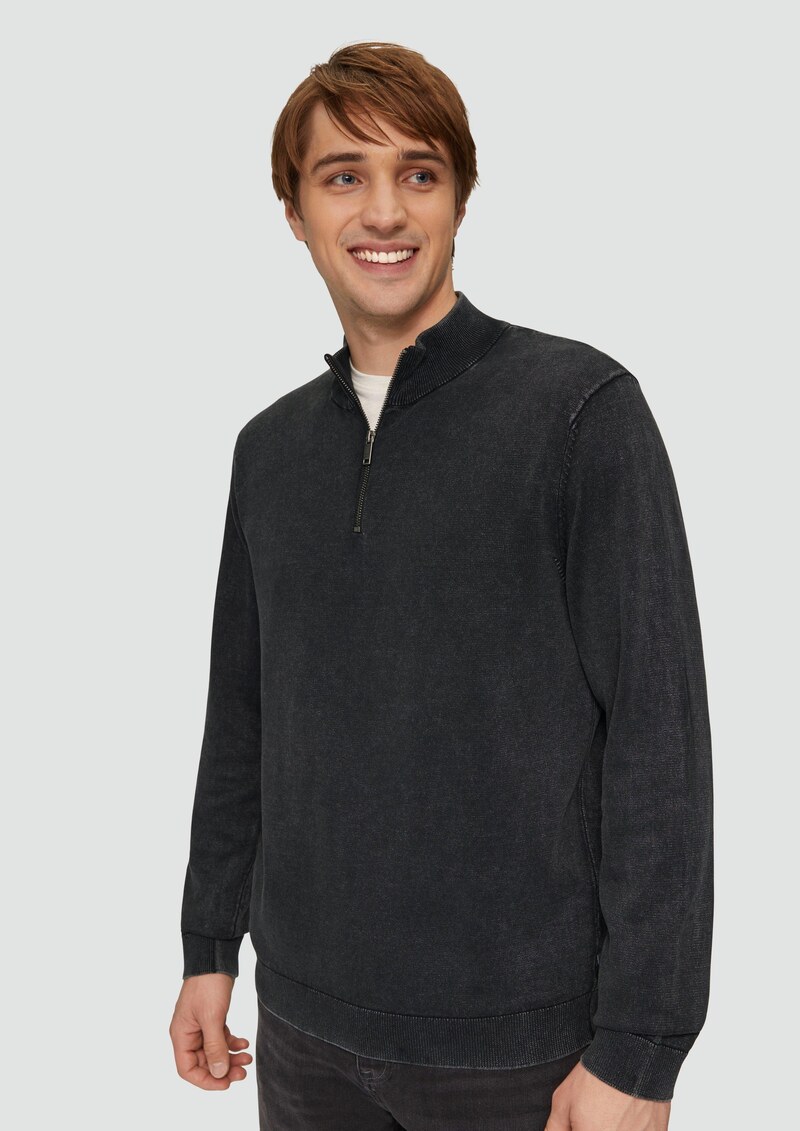 Gewaschener Baumwollpullover mit Reißverschlusskragen
