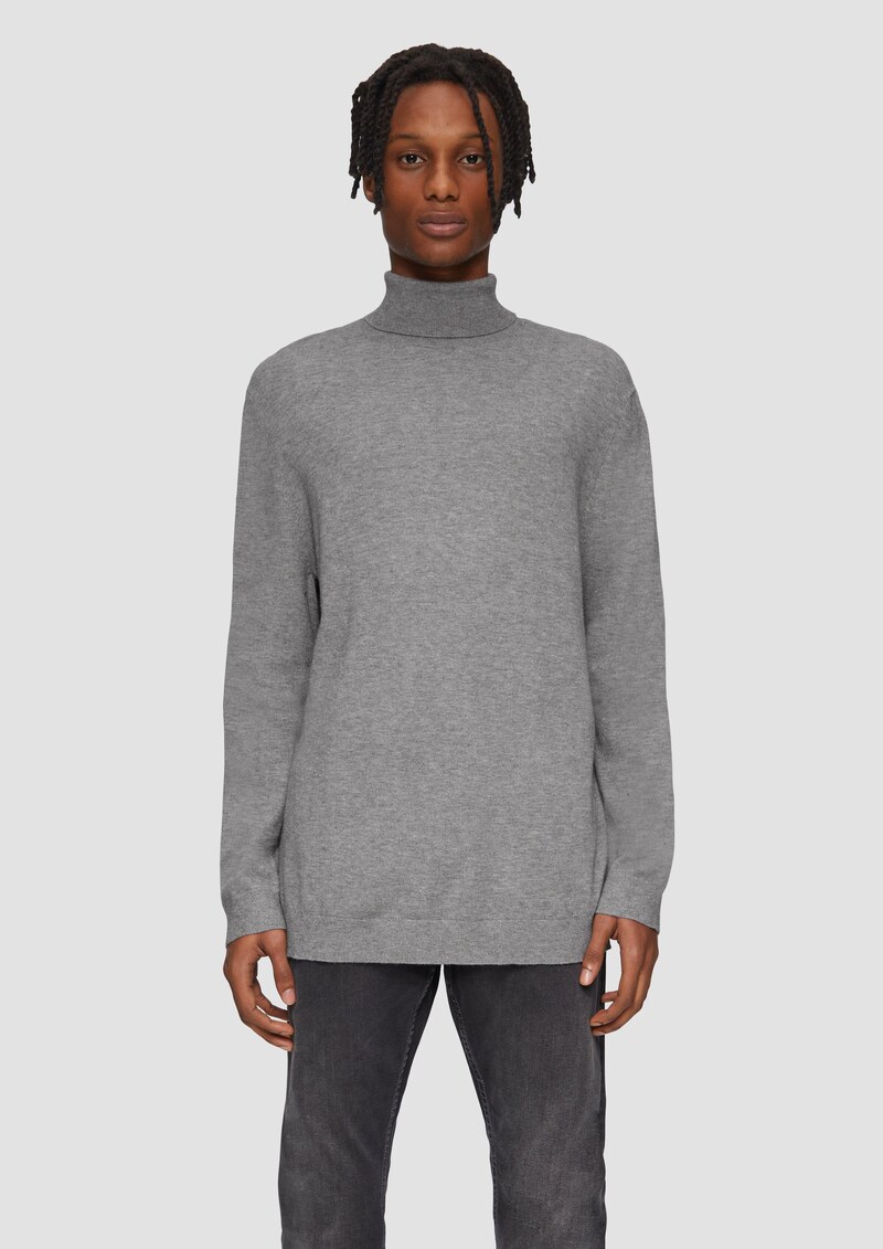 Slim-Fit-Pullover mit Rollkragen