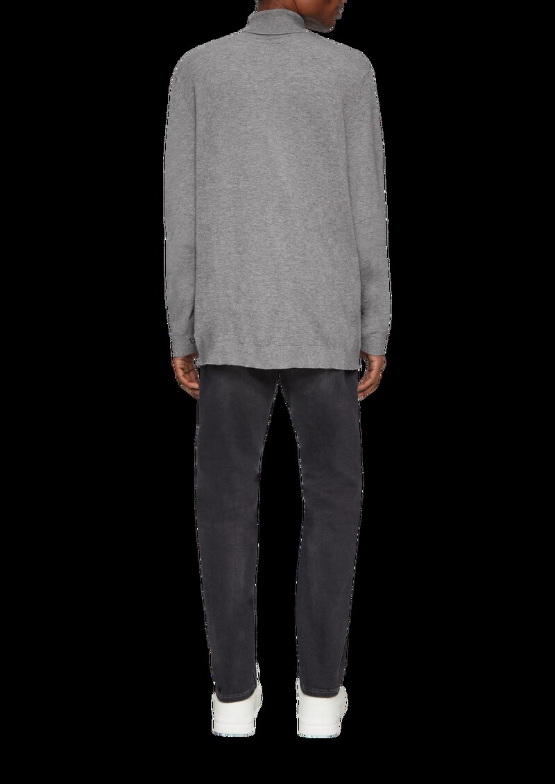 Slim-Fit-Pullover mit Rollkragen