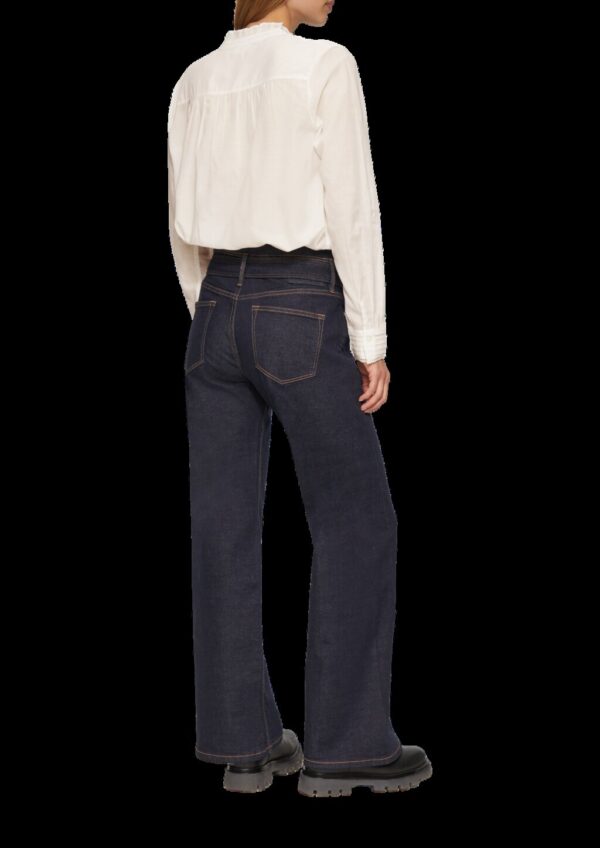 Leicht transparente Bluse mit Rüschen-Details